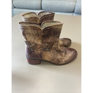 Diba True Brown Destructed Leather Bootie Womens 9.5 Short Boots